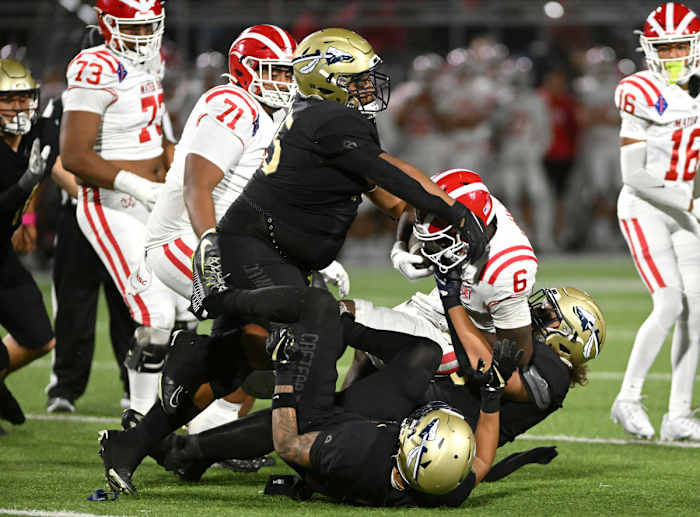 Mater Dei vs St John Bosco October 13, 2023 Photo-Heston Quan68